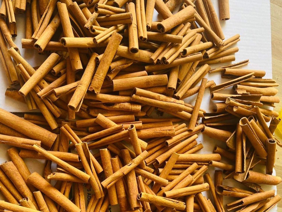 Vietnam Cigarette Cinnamon