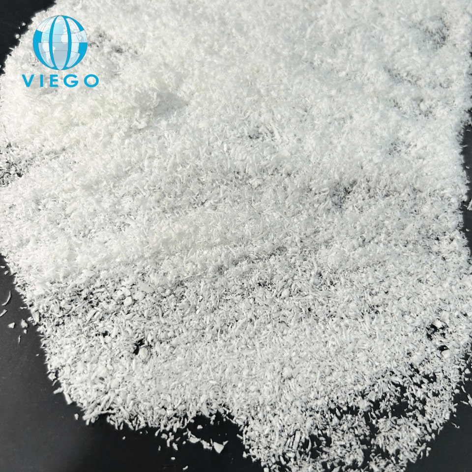 Desiccated coconut High fat Chip grade from Vietnam